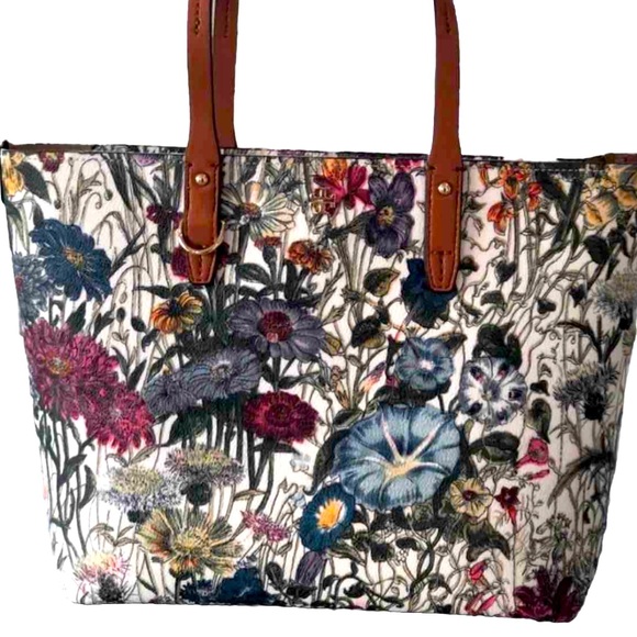 Tory Burch Kerrington Zip Floral - Picture 6 of 7